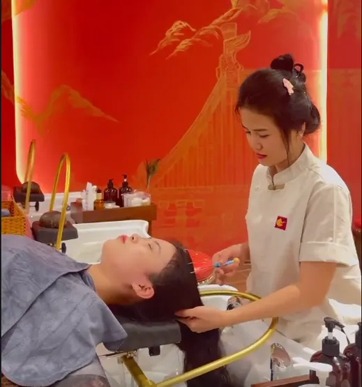 gội đầu cổ phong quận 1